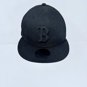 Boston Red Sox MLB Triple Black New Era 59Fifty Fitted Hat 6 7/8 NWT